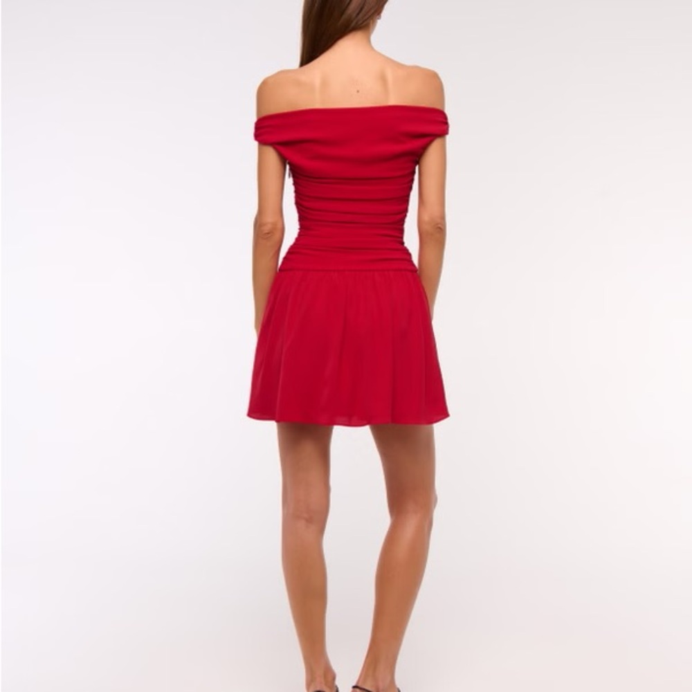Abercrombie & Fitch Off-Shoulder Ruched Red Mini Dress - Picture 4 of 8